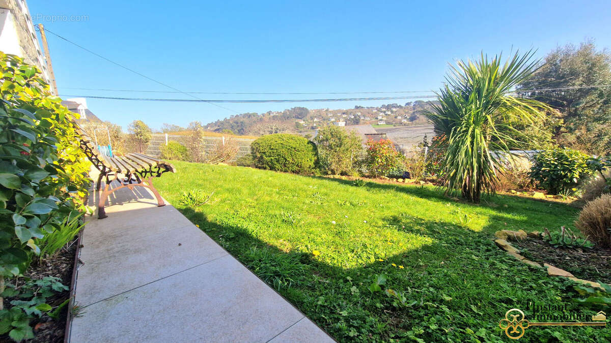 Maison à PLOUGASNOU