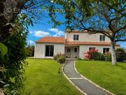 Maison à LES CLOUZEAUX
