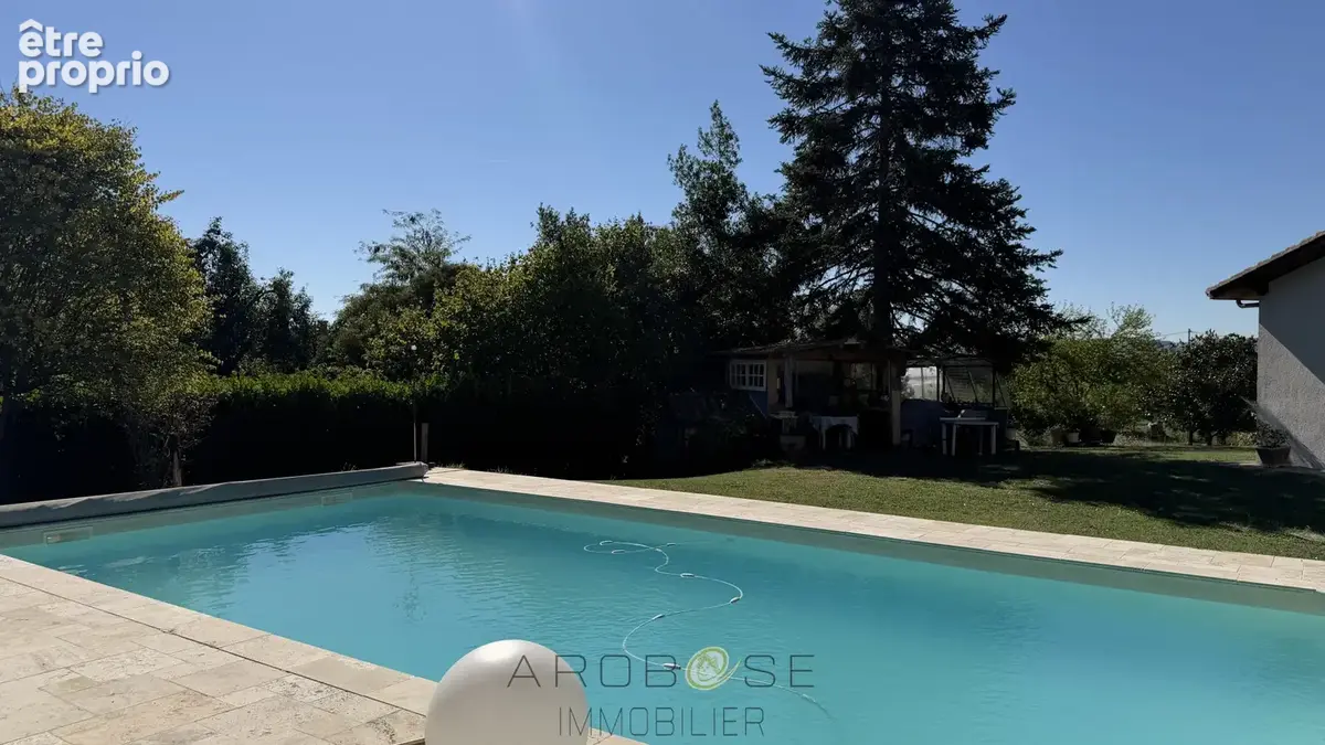 Maison de plain-pied avec piscine et environ 2 hectares - photo 6