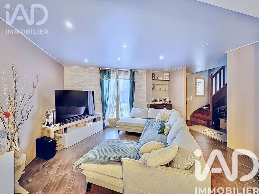 Photo 4 - Maison à VILLIERS-SUR-MORIN