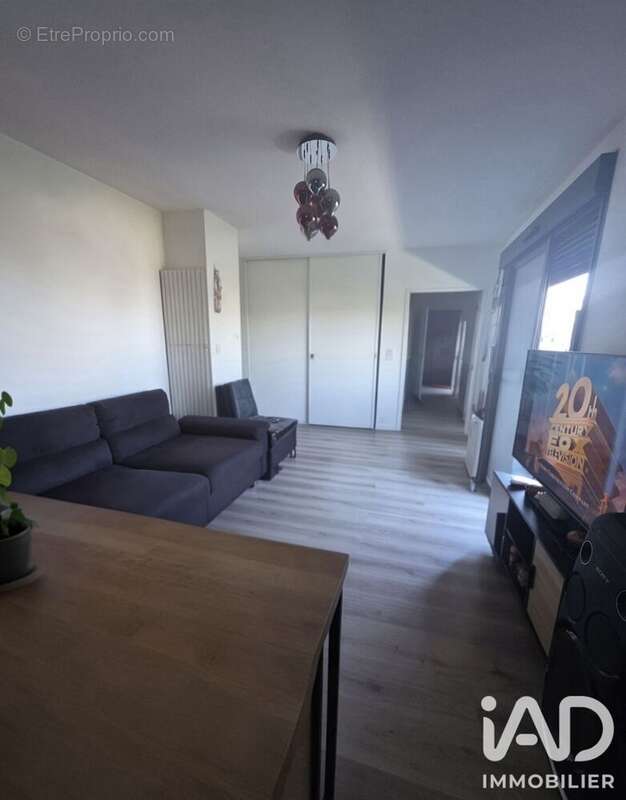 Photo 4 - Appartement à FLEURY-LES-AUBRAIS
