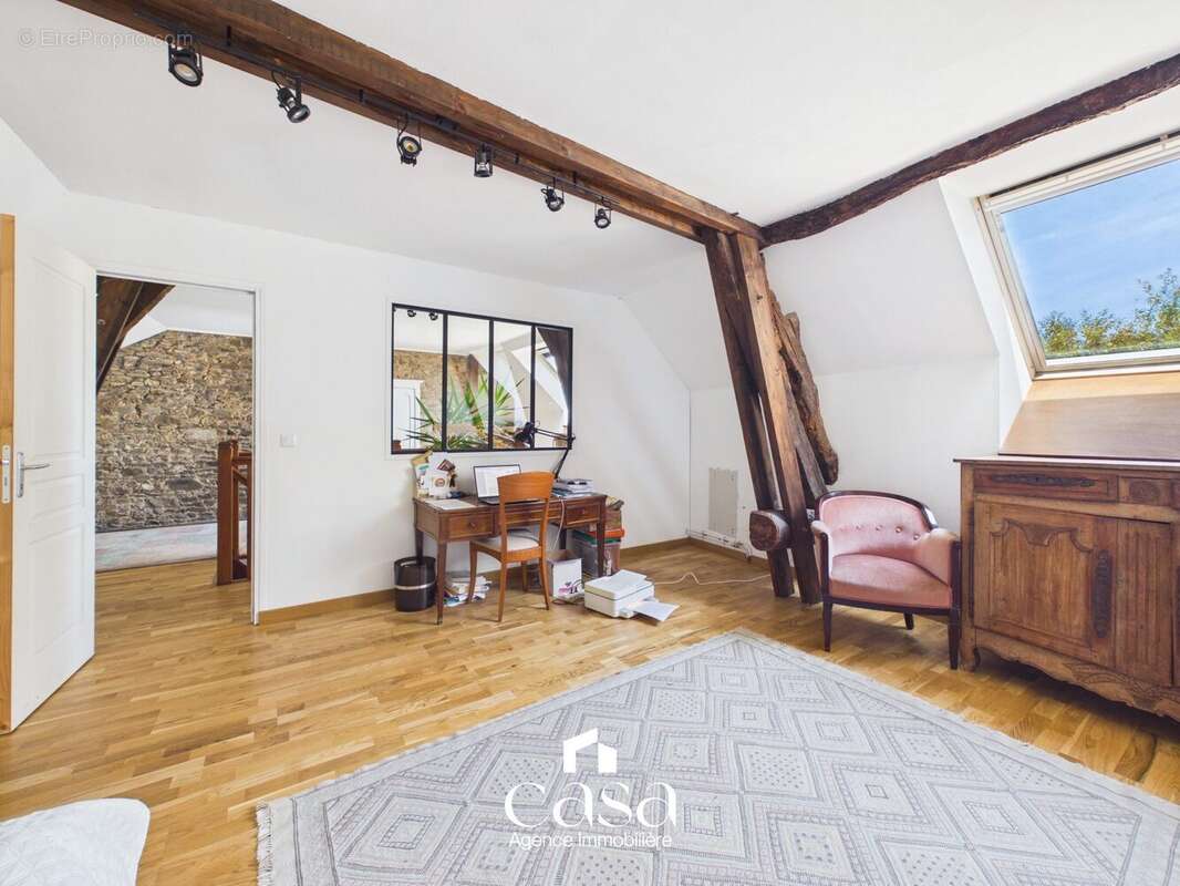 Maison à LAIZE-LA-VILLE