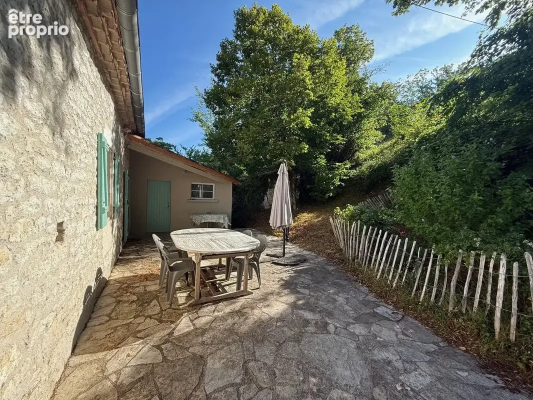 Dans la campagne de Lauzerte - Belle maison en pierre composée de deux logements, idéale pour investissement locatif ou projet m - photo 9