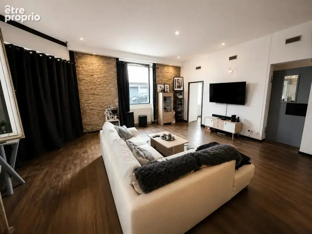 Maison de 7 pièces de 200 m² à Mesnil-Roc'h - photo 1