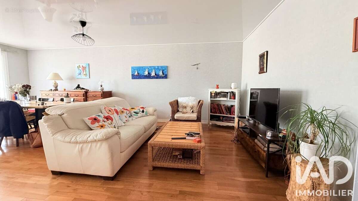 Appartement 83 m² à Limoges  - photo 3