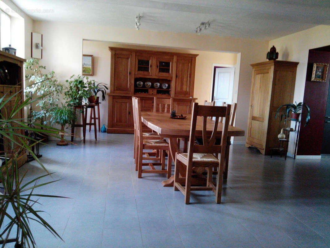 Maison à CORQUILLEROY