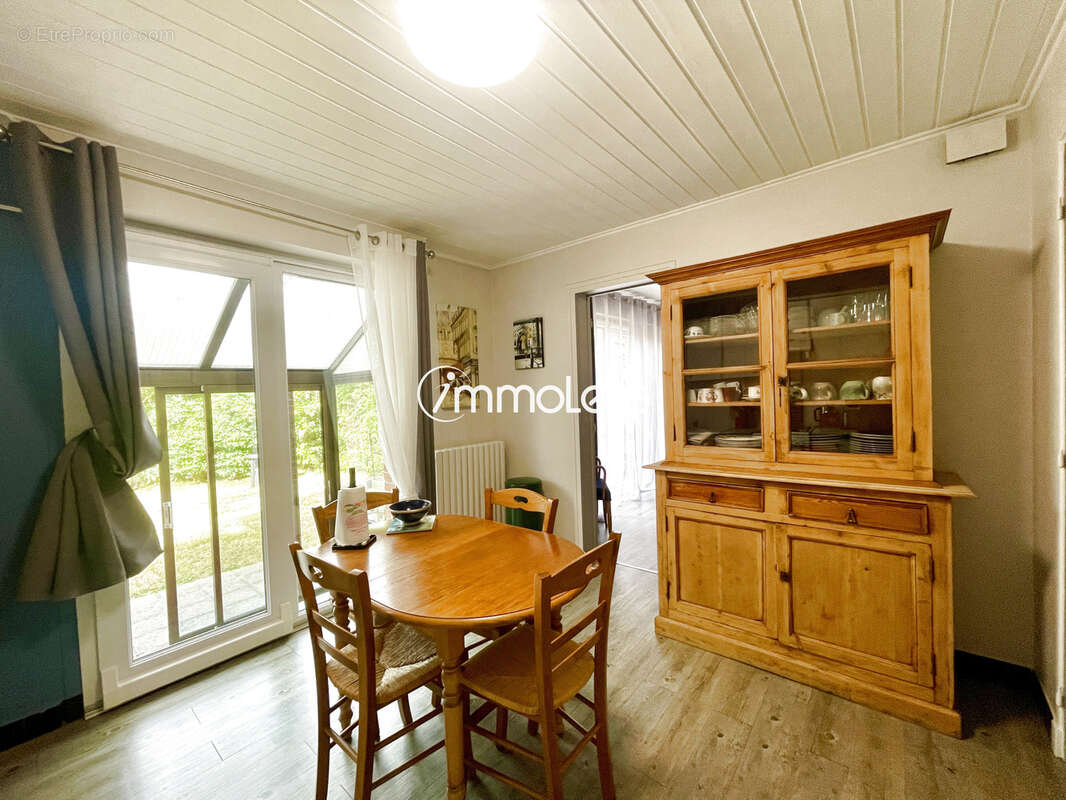 ANNAY - Maison 5 chambres - semi plain pied- jardin - sous-sol - garage - photo 12