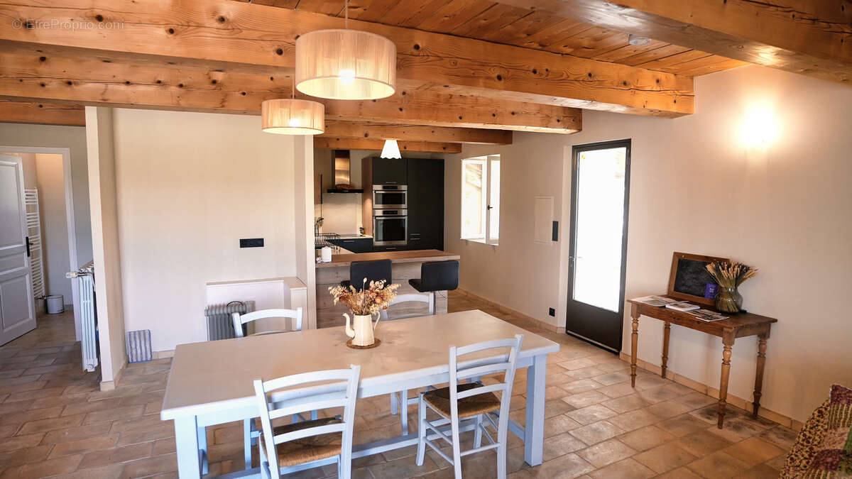Domaine d'exception au cœur du luberon   oliveraie, chênes truffiers & activité touristique clé en main - photo 13