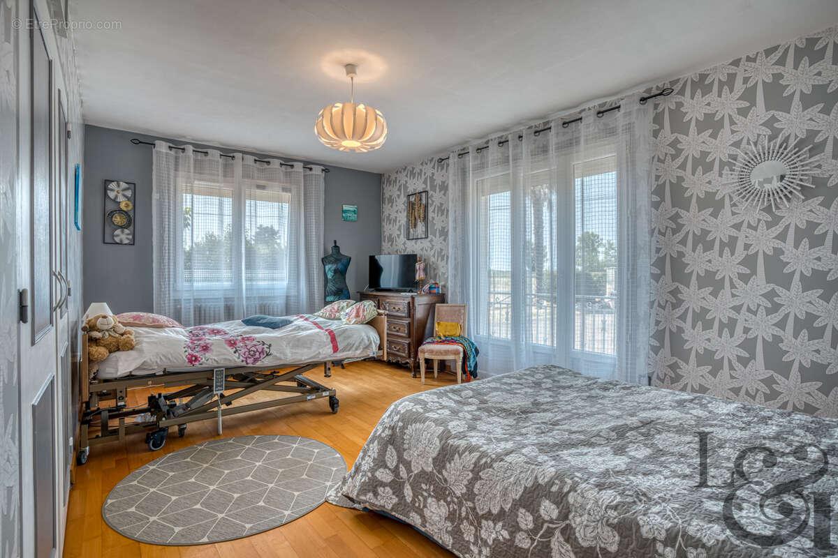 Maison avec dépendance à vendre à Sainte-Livrade-sur-Lot - photo 10