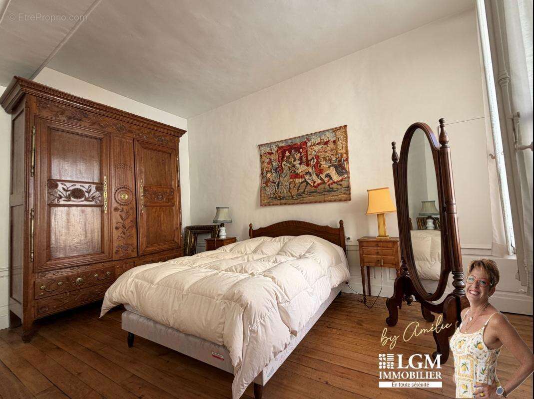Demeure d'exception au cœur du vieux Château-Thierry -5 Chambres, un appartement - 319 m² d'histoire ! - photo 15