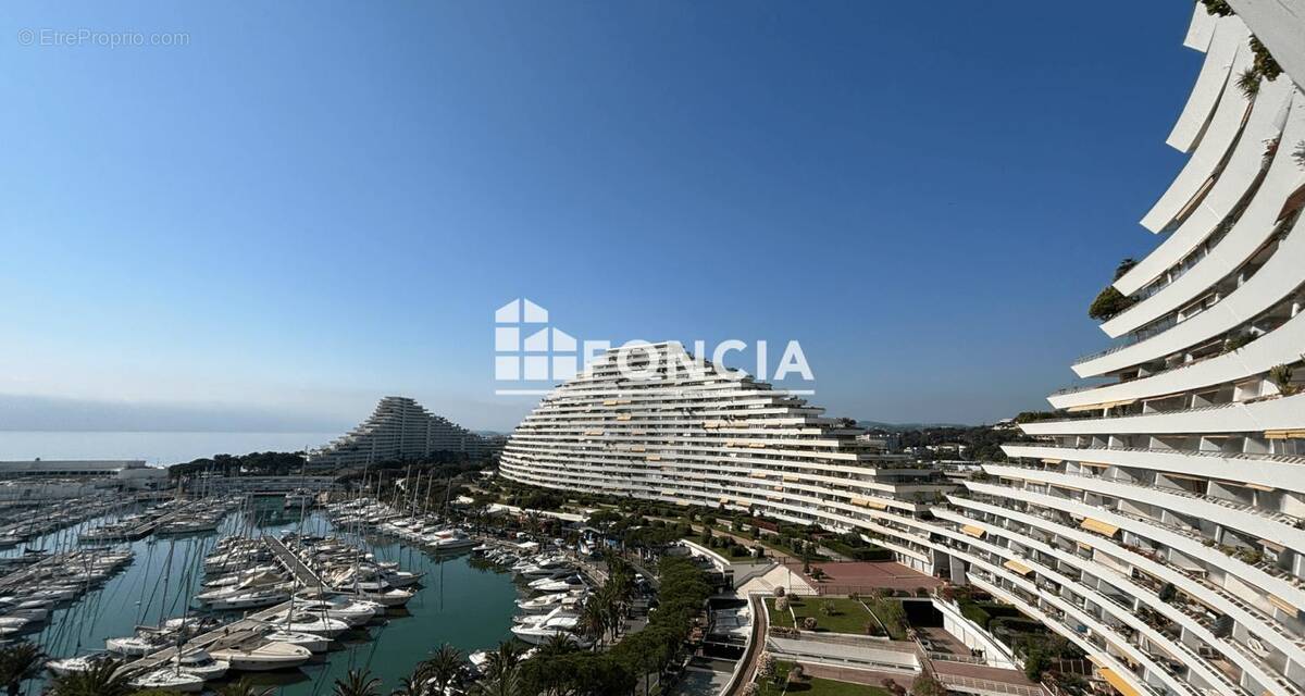 Appartement à VILLENEUVE-LOUBET