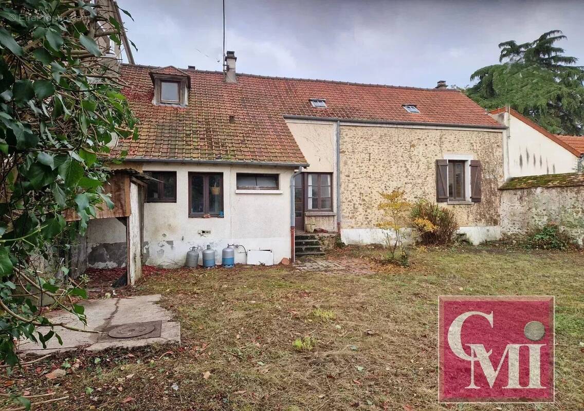 Maison à ARPAJON