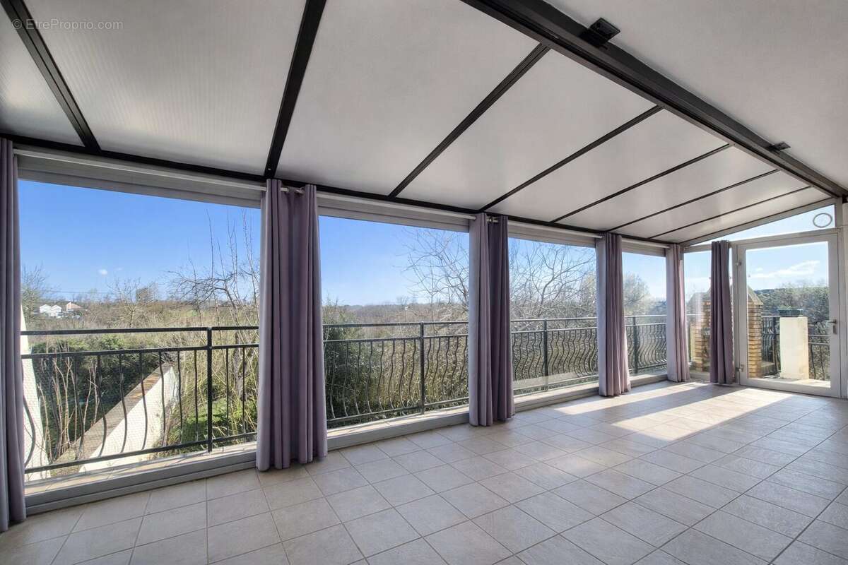 Maison à GENLIS