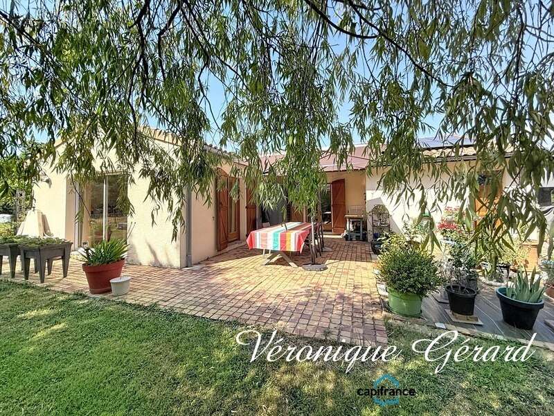 Maison Plain-Pied de 173 M² 6 chambres sur plus de 3000 m² de terrain - photo 2