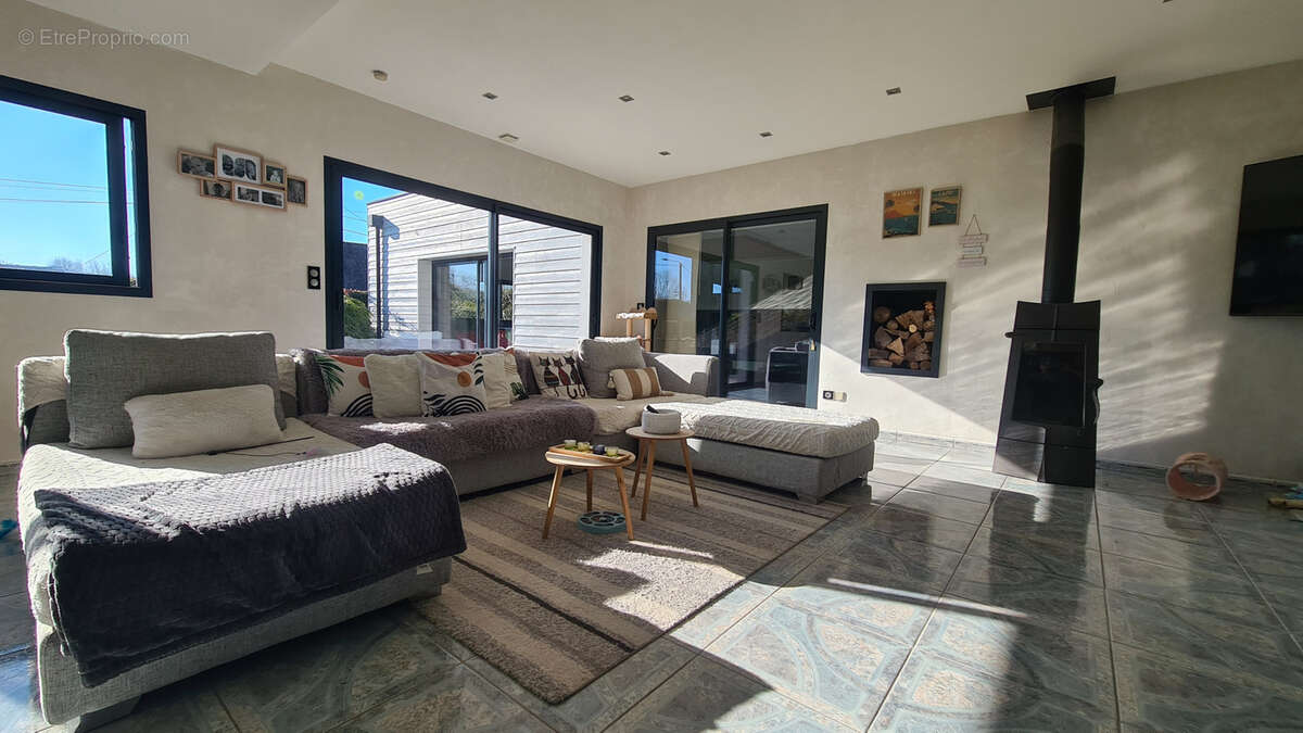 Maison à RANG-DU-FLIERS