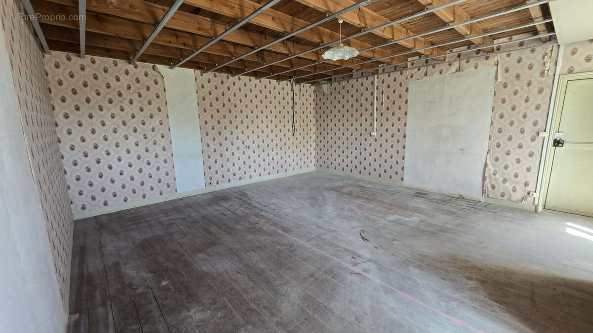 Maison à SAINT-GEORGES-DU-BOIS