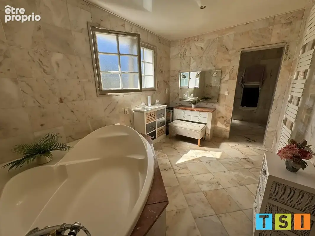 Propriété 135m² sur 1772 m² de terrain arboré et clos - photo 11