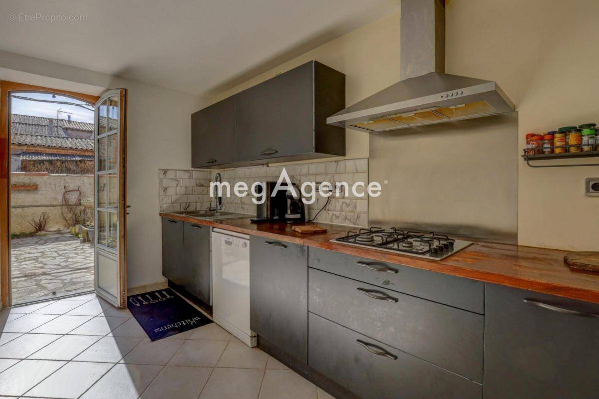 Maison à LESCURE-D'ALBIGEOIS