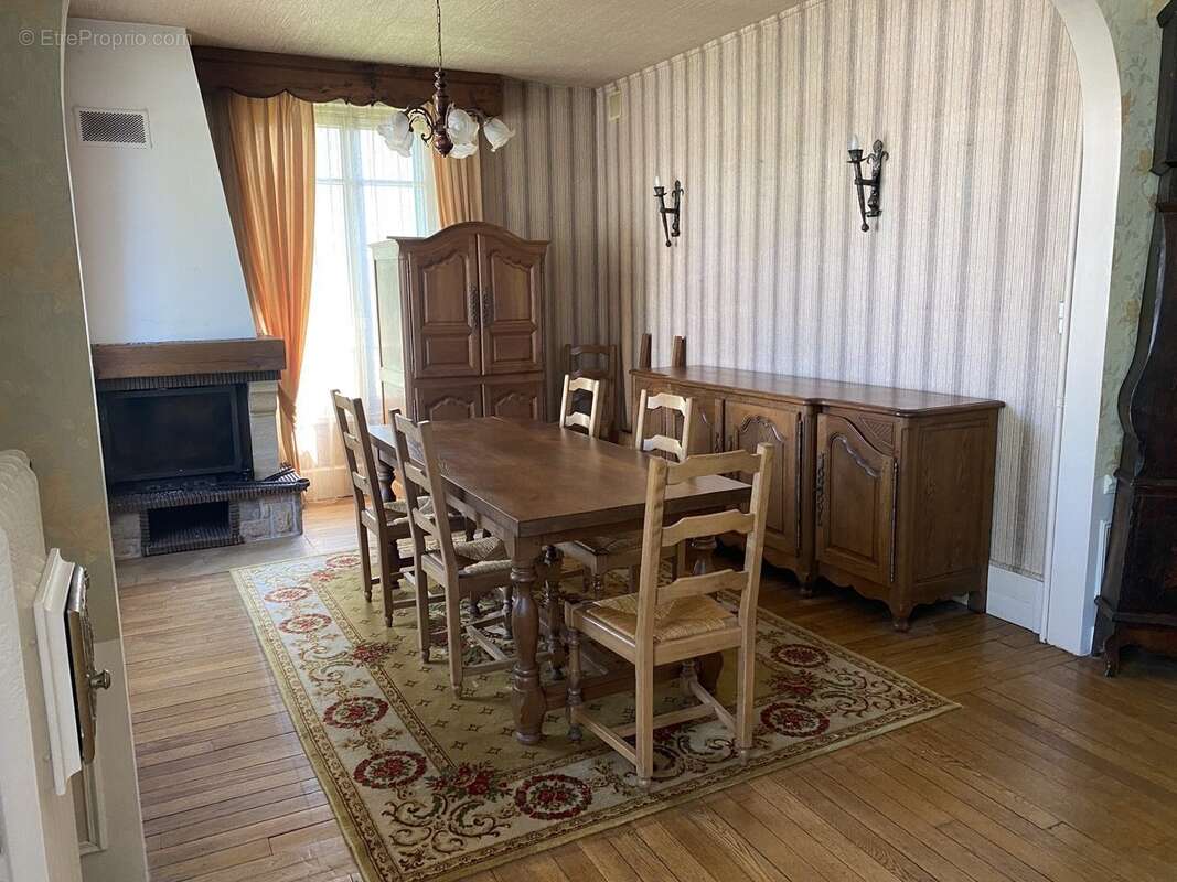 Séjour - Maison à COULOMMIERS