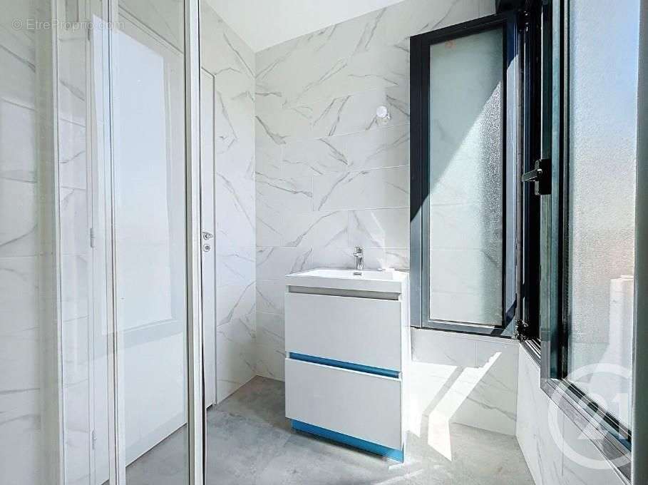 Maison à SAINT-MAUR-DES-FOSSES