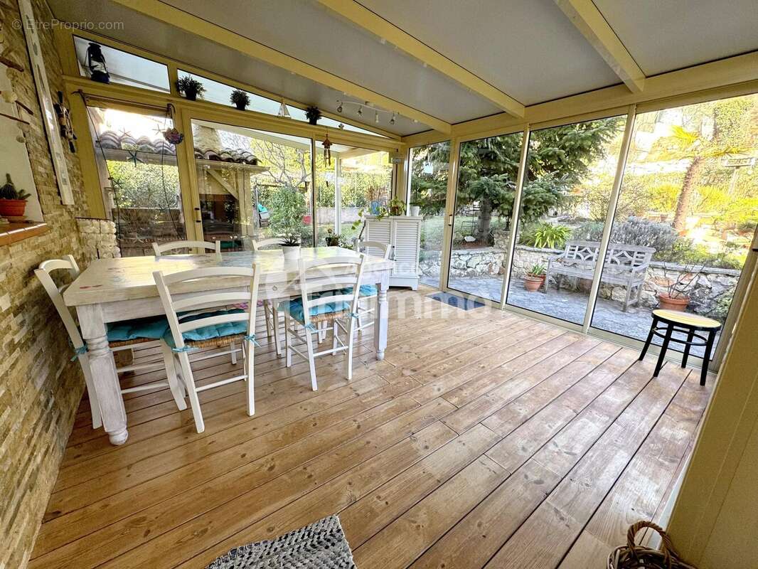 Maison à BERRE-LES-ALPES
