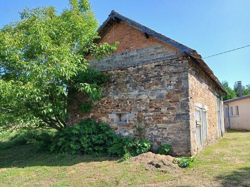 Appartement à DUSSAC