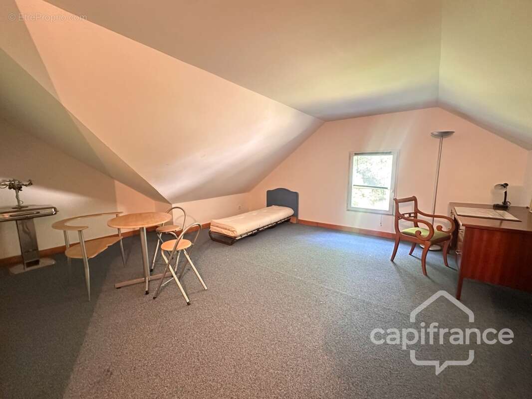Maison familiale de 225 m² avec dépendance sur 3 022 m² - Domaine de Carheil à Plessé - photo 46