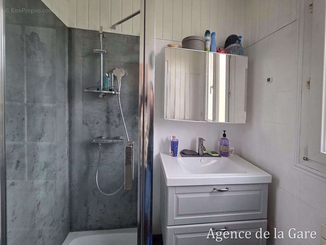 Maison à SARTROUVILLE