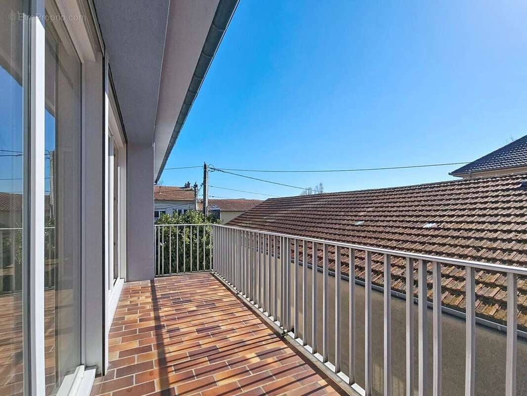 Appartement à MEY