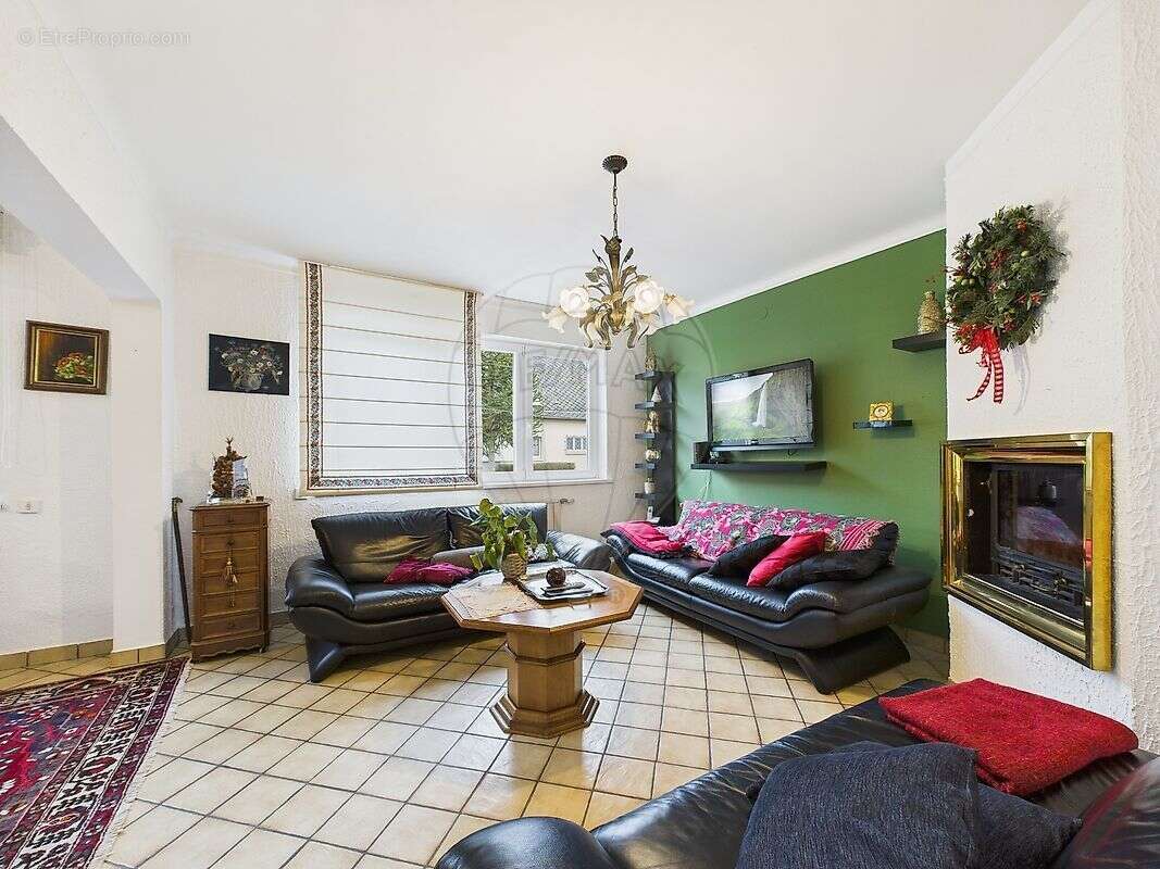 Maison à AUDUN-LE-TICHE