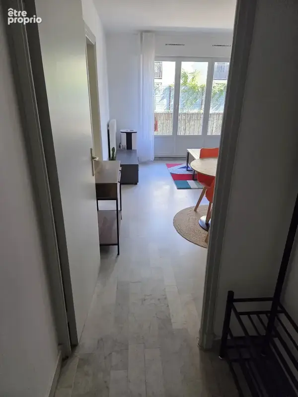 Montpellier -proche cours gambetta -  appartement p1 - 28,40m2  - garage - cave - ascenseur - balcon - photo 6