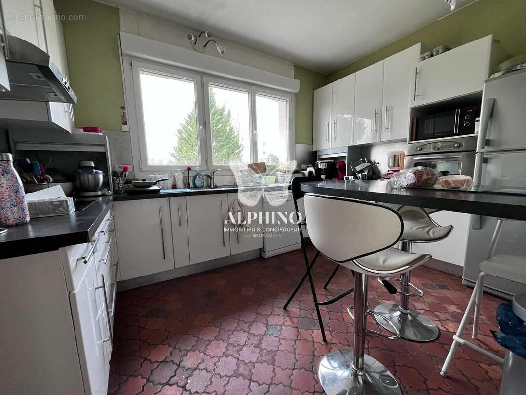 Maison à VILLENAVE-D'ORNON