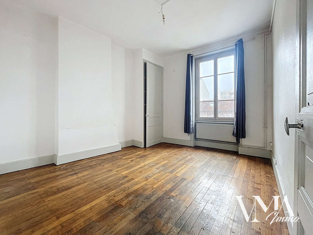 Appartement à LYON-8E