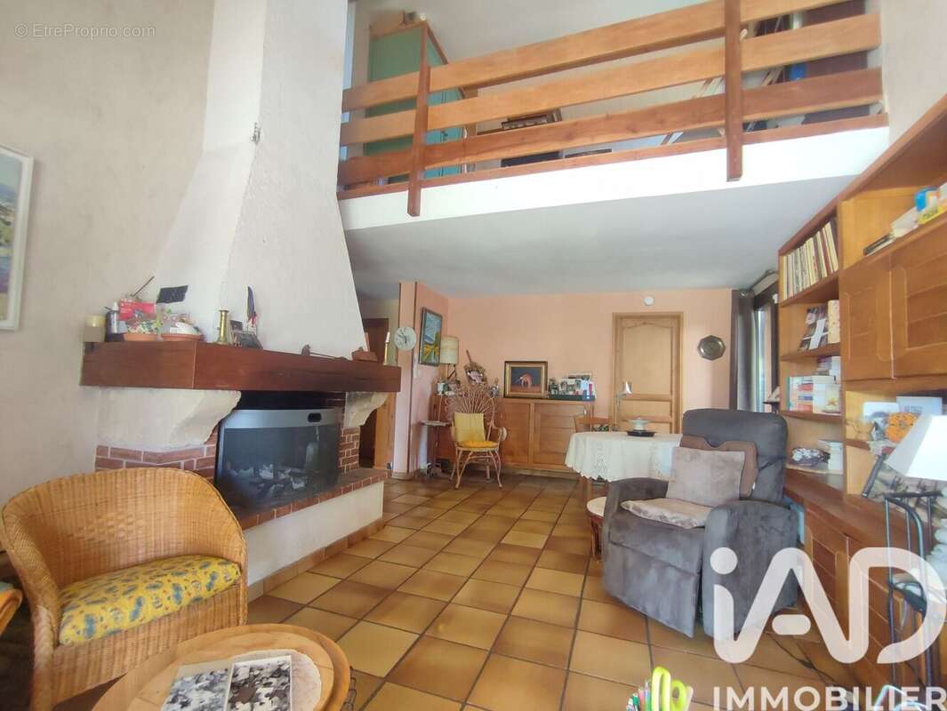 Photo 2 - Maison à LACOURT-SAINT-PIERRE
