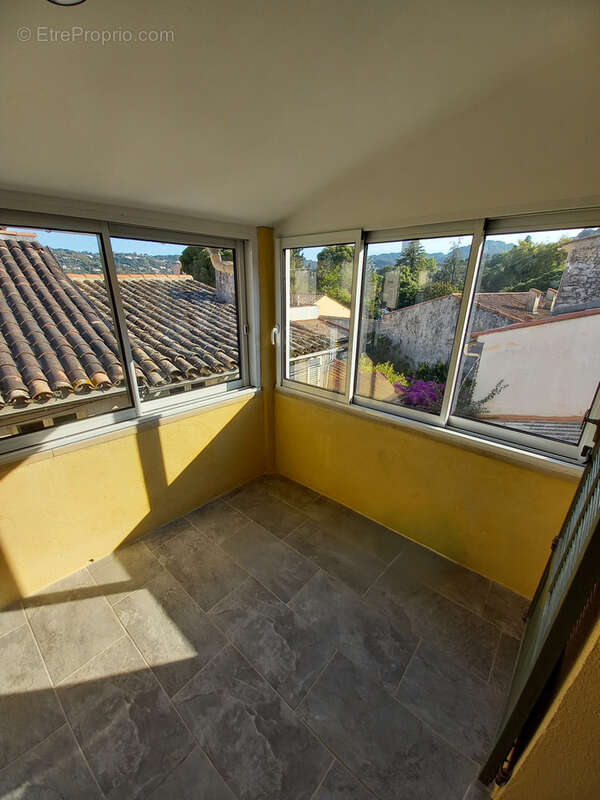 Maison à VALLAURIS
