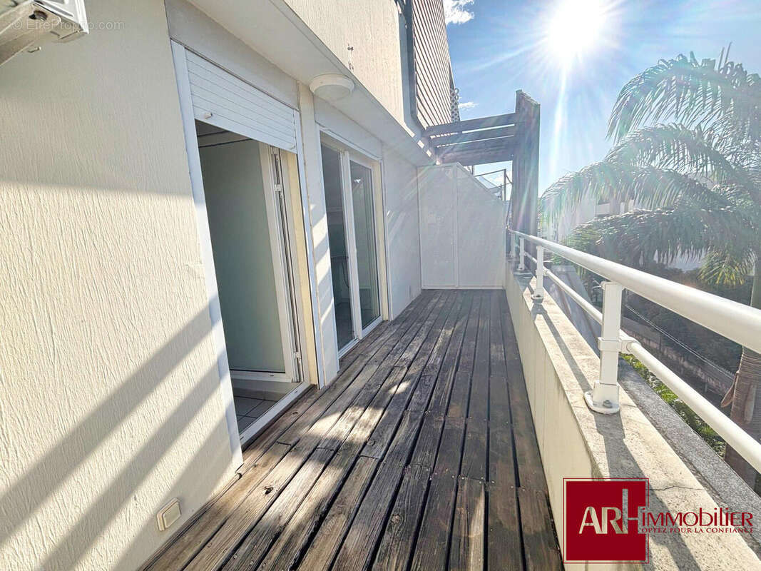 Appartement 38 m² à Saint-Denis  - photo 7