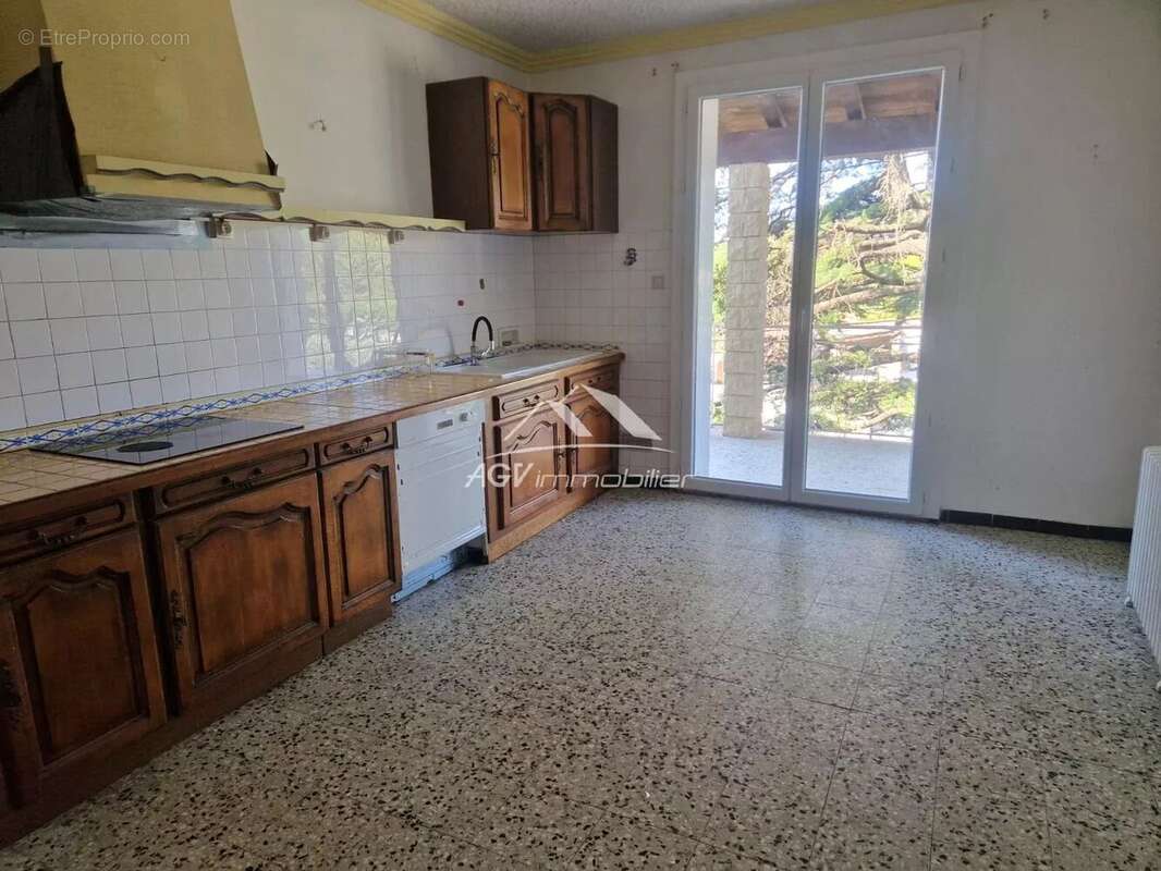 Maison de 192 m², 5 chambres -Terrain de 1000m² - photo 4
