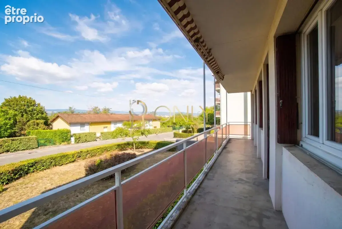 Jassans-Riottier - Appartement T3 à rénover - à vendre - photo 13
