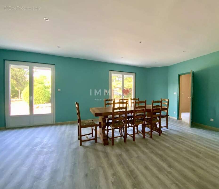 Maison de plain-pied rénovée – 3 chambres – Commerces et écoles à pied - photo 14