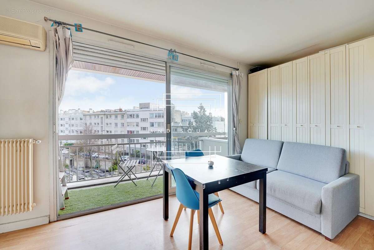 Appartement à NEUILLY-SUR-SEINE