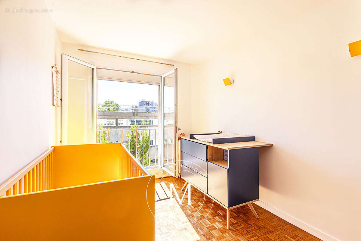 Appartement à MONTROUGE