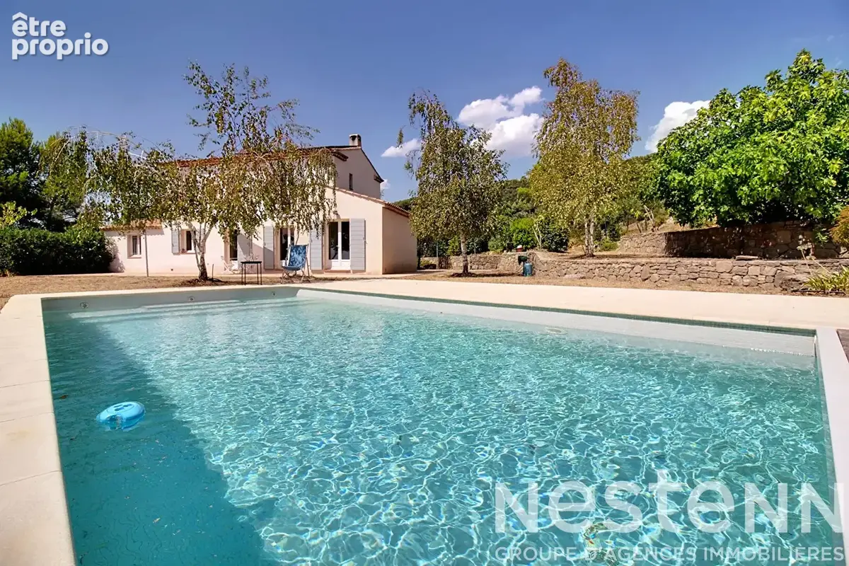 A VENDRE DRAGUIGNAN sur les hauteurs - Maison T5 4 chambres, piscine, terrain plat - photo 23