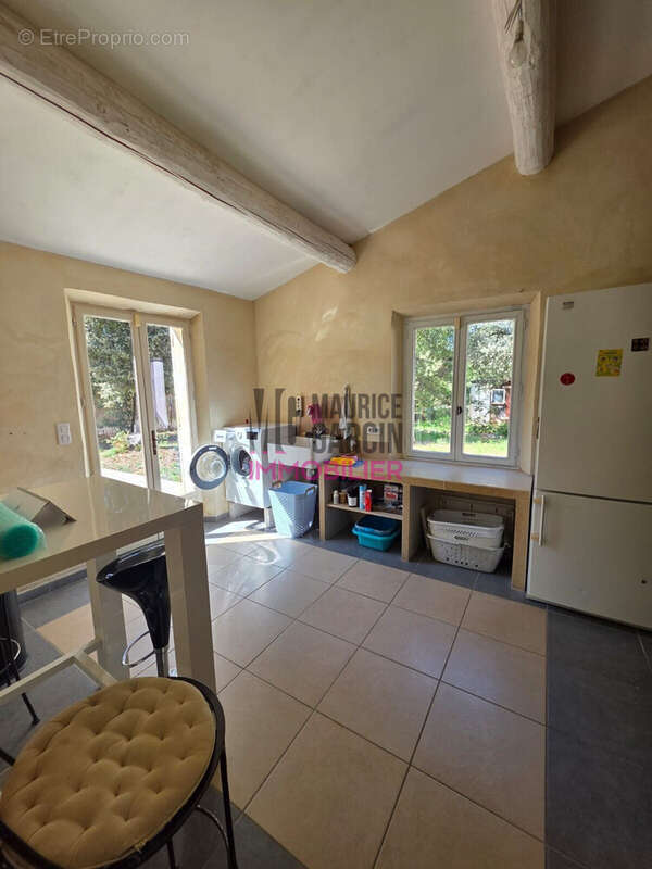 Maison à PERNES-LES-FONTAINES