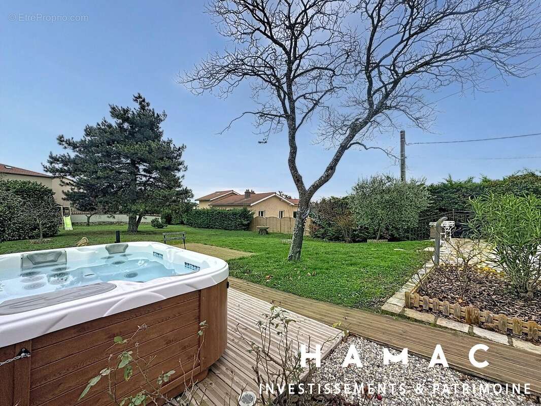 Maison à SOUCIEU-EN-JARREST