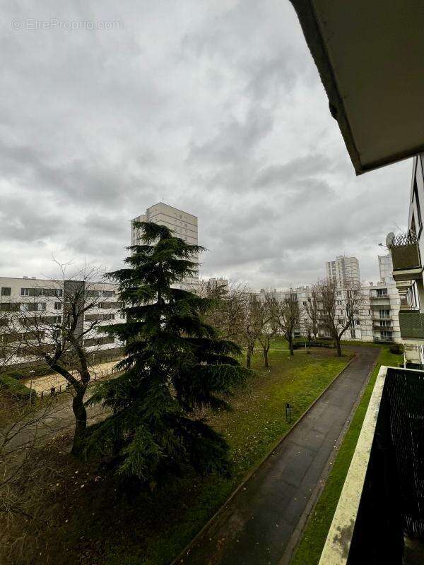 Appartement à ROSNY-SOUS-BOIS