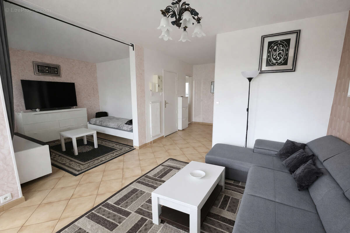 Appartement à CORBEIL-ESSONNES