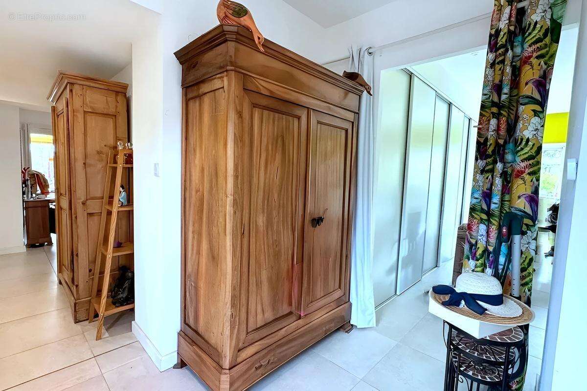 Maison à RENAISON