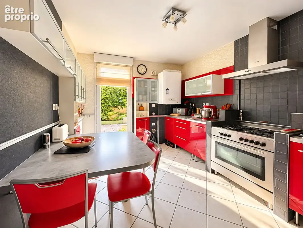 Appartement DIJON 5 Pièces 129 m² - Rez-de-jardin - Quartier Carrières Bacquin - photo 8