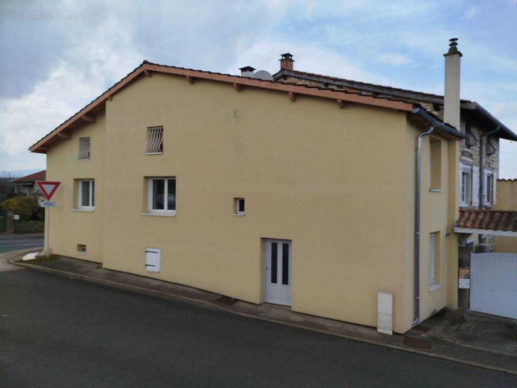 Photo 1 - Maison à LIMAS
