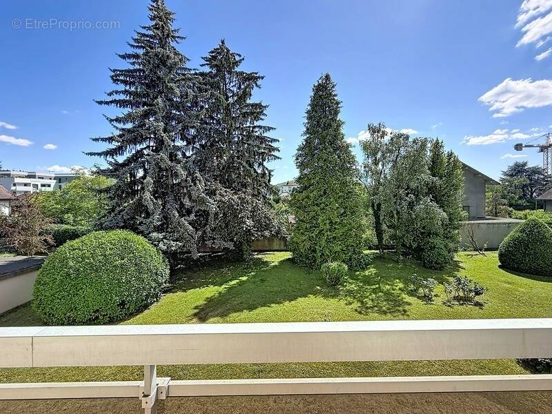 Appartement à VILLE-LA-GRAND